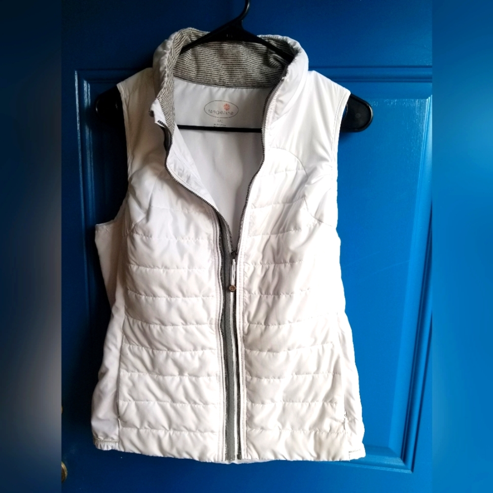 Tangerine S Lightweight White Vest - Picture 2 of 7